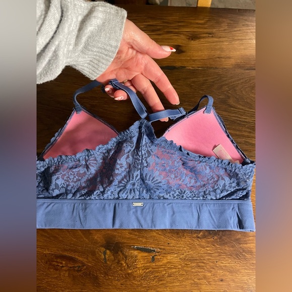 PINK Blue Lace Wireless Bra - Picture 2 of 4
